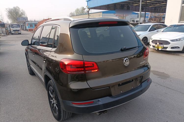 Used Volkswagen Tiguan 2015 1.8TSI Automatic Two-Wheel Drive Luxury Model Rear Left 45 Deg