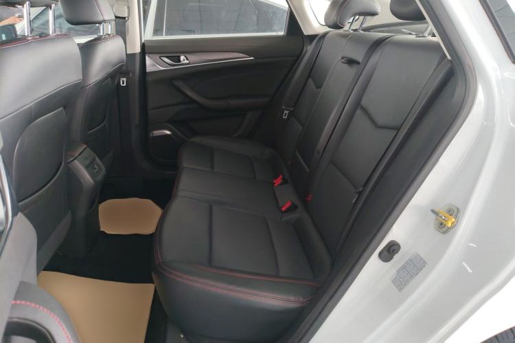 Used CHANGAN Eado 2019 Blue Whale Edition 280T GDI DCT High-Speed Model