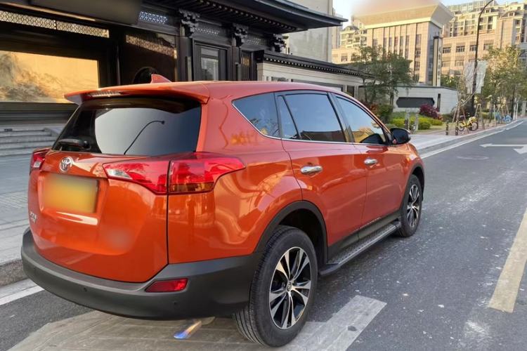 Used Toyota RAV4 2015 2.5L Automatic 4x4 Elite Edition Exterior 6