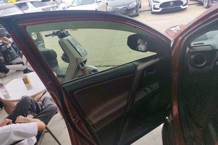 Used Toyota RAV4 2013 2.0L CVT Four-Wheel Drive New Edition
