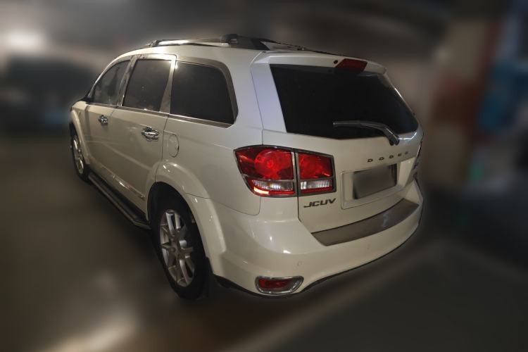 Used Dodge Journey 2013 2.4L Two-Wheel Drive Luxury Version