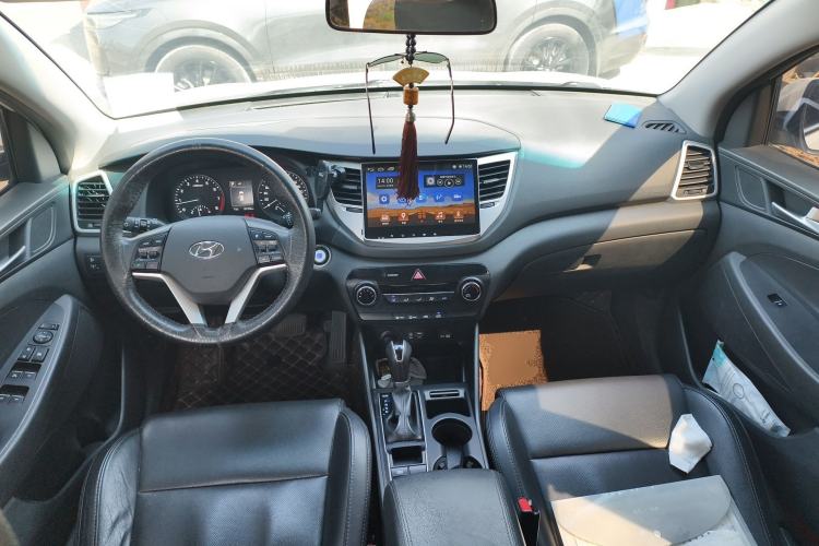 Used Hyundai Tucson 2015 2.0L Automatic Two-Wheel Drive Smart Version