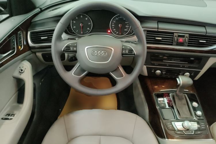 Used Audi A6L 2014 30 FSI Luxury Model
