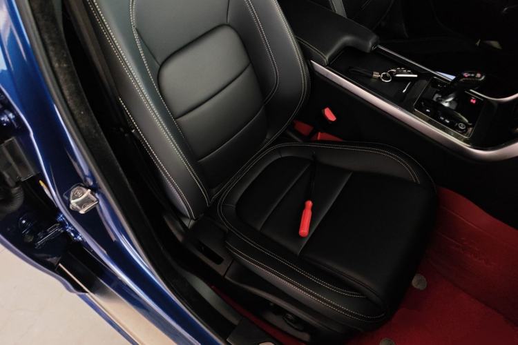 Used Jaguar XEL 2022 2.0T 250 PS R-DYNAMIC S Advanced Sport Edition Right Front Seat