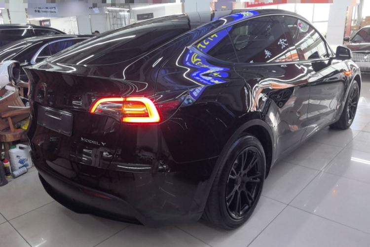 Used Tesla Model Y 2023 Rear-Wheel-Drive Version