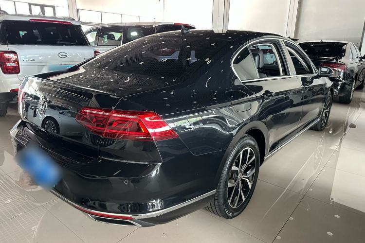 Used Volkswagen Magotan 2020 330TSI DSG Leading Model Exterior 5