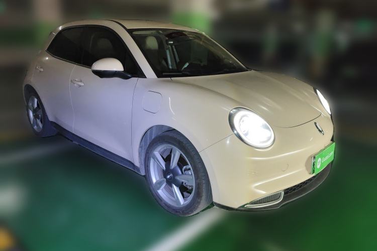 Used ORA Good Cat 2023 401 km Standard Range Prestige Version Lithium Iron Phosphate Front Right 45 Deg