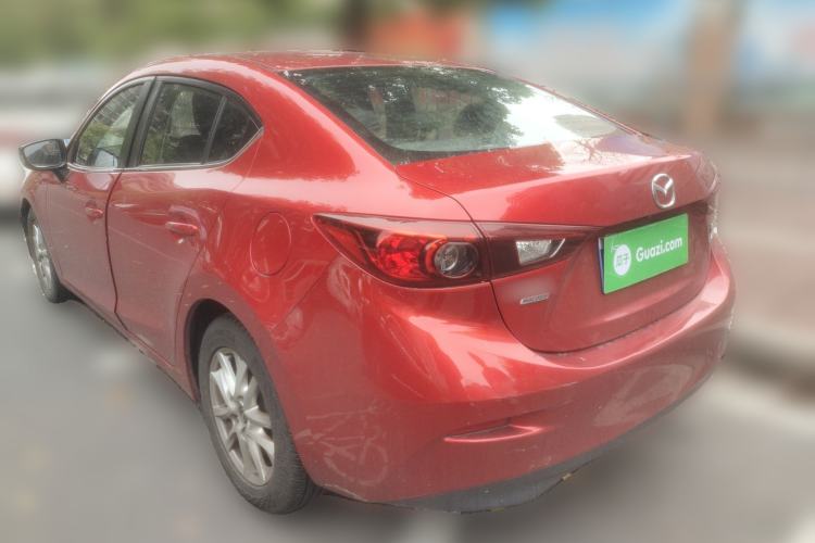 Used Mazda 3 Axela 2016 Sedan 1.5L Automatic Luxury Model