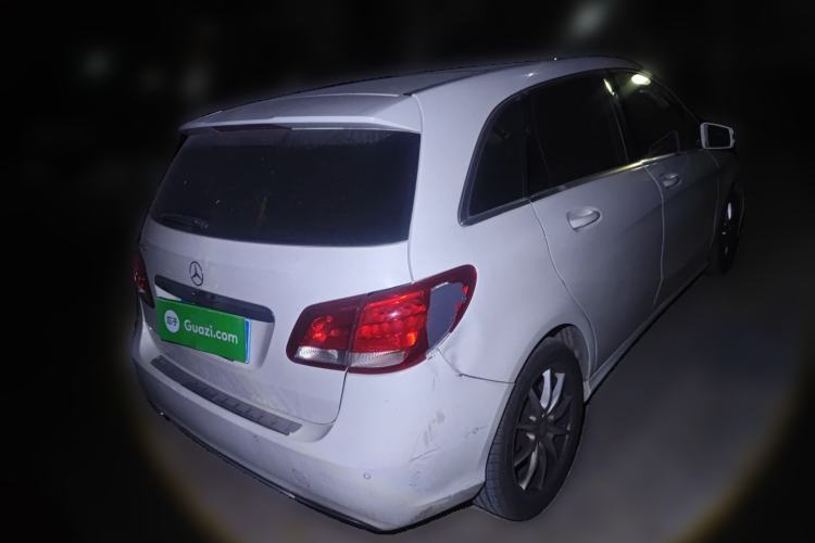 Used Mercedes-Benz B-Class 2015 B 200 Sport Edition Rear Right 45 Deg