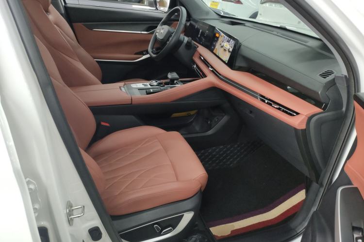 Used CHANGAN CS75 PLUS 2024 3rd Generation Champion Edition 2.0T Intelligent Drive Performance Model