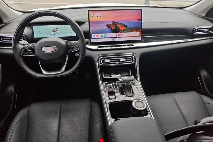 Used Geely Auto Emgrand 2026 Model 5th Generation 1.5L CVT Prestige Edition Center Console