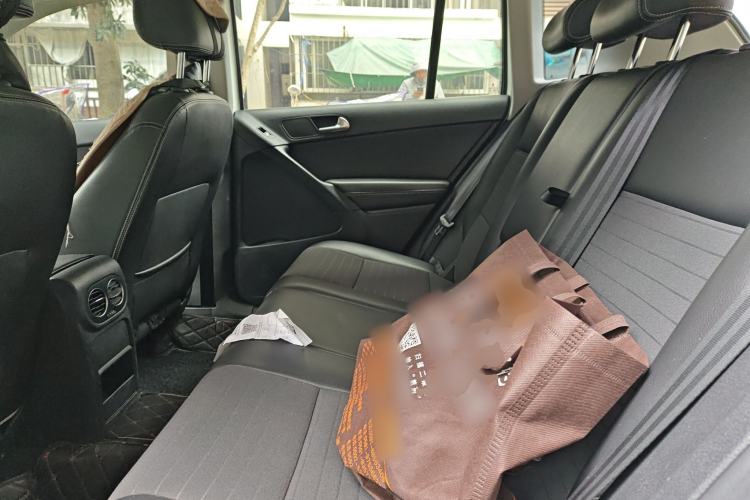 Used Volkswagen Tiguan 2016 280TSI Automatic Two-Wheel-Drive Silk Road Style Edition Left Rear Seat