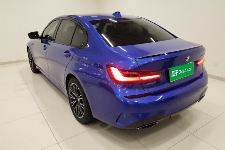 Used BMW 3 Series 2021 330Li xDrive M Sport Night Edition Exterior 2