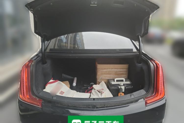 Used Cadillac XTS 2018 28T Elite Edition Trunk