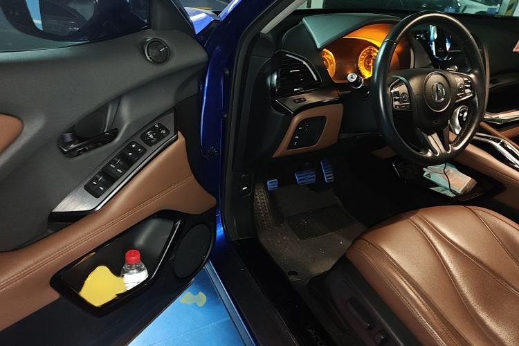 Used Acura CDX 2016 1.5T Two-Wheel Drive Deluxe Edition