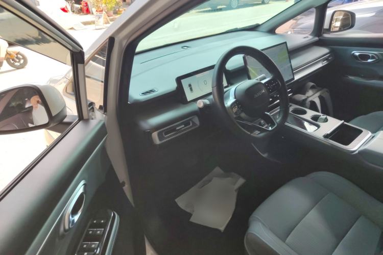 Used AION Y 2023 Plus 610 Enjoy Edition