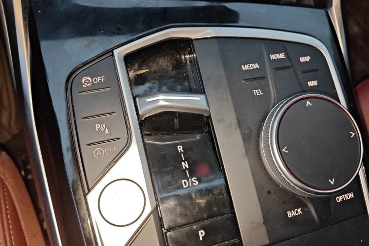 Used BMW 3 Series 2023 320i M Sport Package Gear Lever