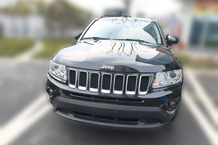 Used Jeep Compass 2013 2.0L two-wheel drive luxury version
