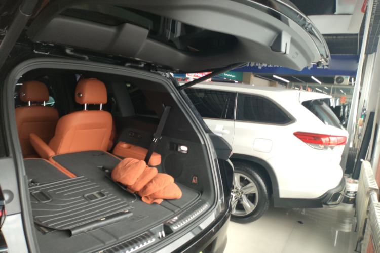 Used Li Auto L8 2023 Pro Model Trunk