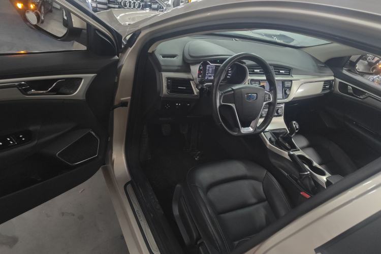 Used Geely Auto Emgrand GL 2017 1.8L Manual Elite Model Driver Seat