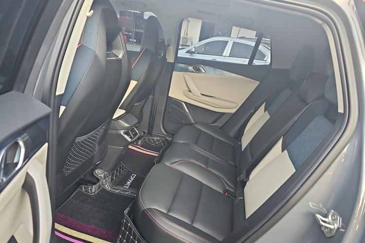 Used Lynk & Co 06 2021 1.5T Shero Pink Special Edition
