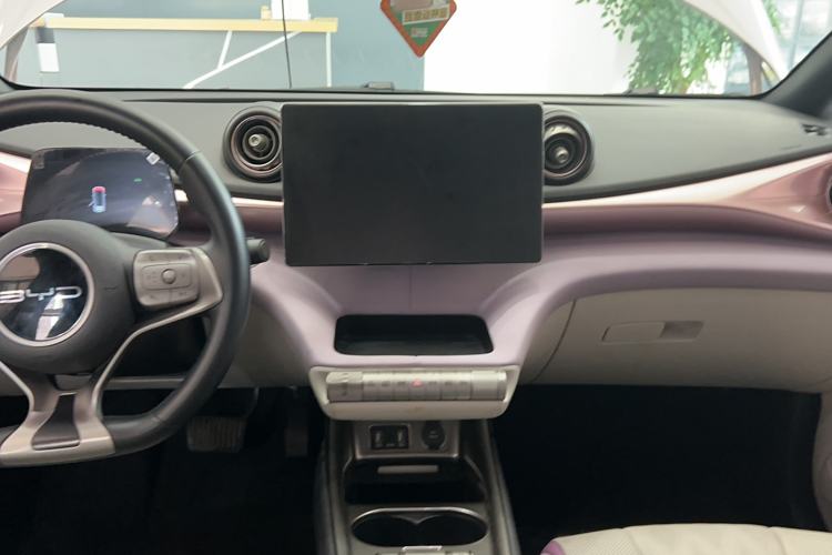 Used BYD Dolphin 2023 420 km Fashion Edition
