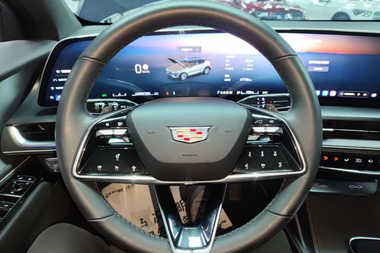 Used Cadillac GT4 2023 25T Luxury Model Steering Wheel