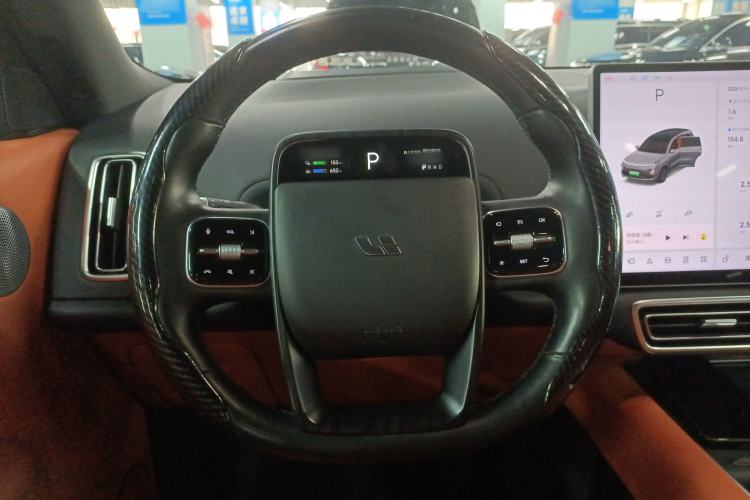 Used Li Auto L8 2023 Pro Model
