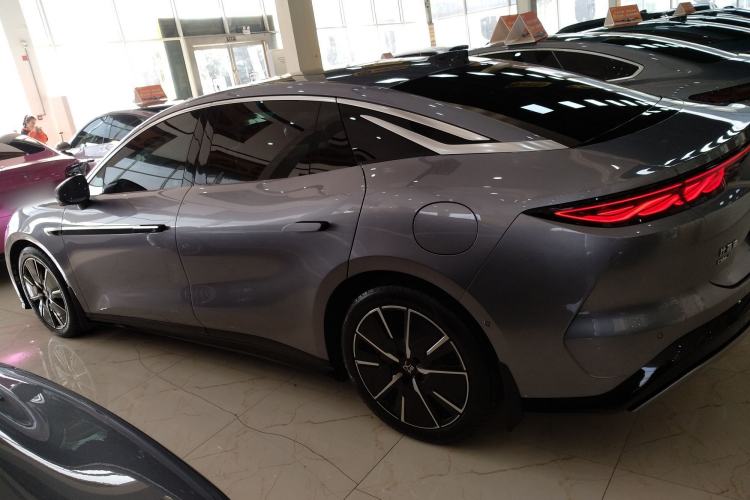 Used BYD Han L 2025 DM-i 200KM LiDAR Luxury Model
