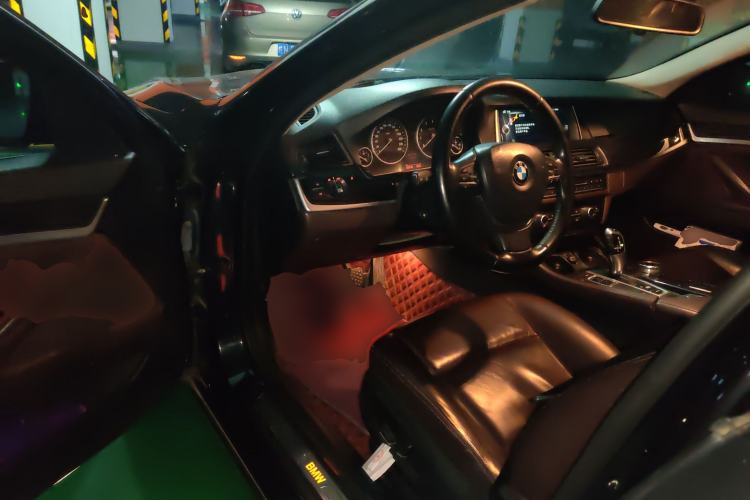 Used BMW 5 Series 2014 525Li Luxury Design Package
