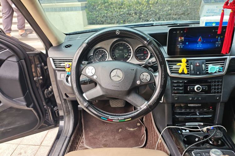 Used Mercedes-Benz E-Class 2010 E 300 L Fashion Model