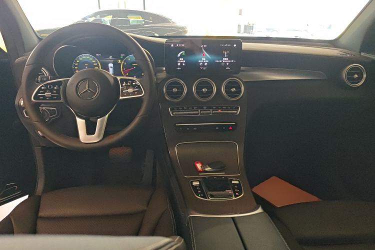 Used Mercedes-Benz GLC 2021 GLC 260 L 4MATIC Luxury Model