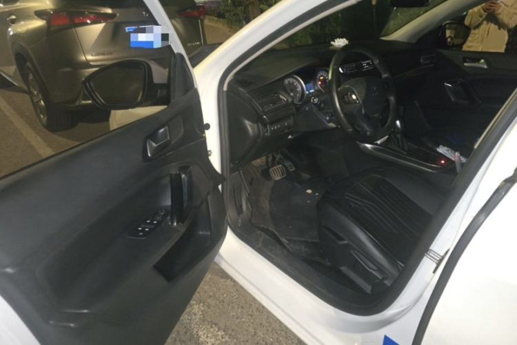 Used Peugeot 408 2014 1.8L Automatic Luxury Edition Interior 4