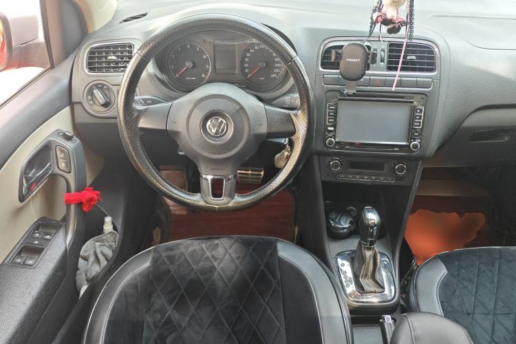 Used Volkswagen Polo 2012 1.6L Cross Polo Automatic Transmission
