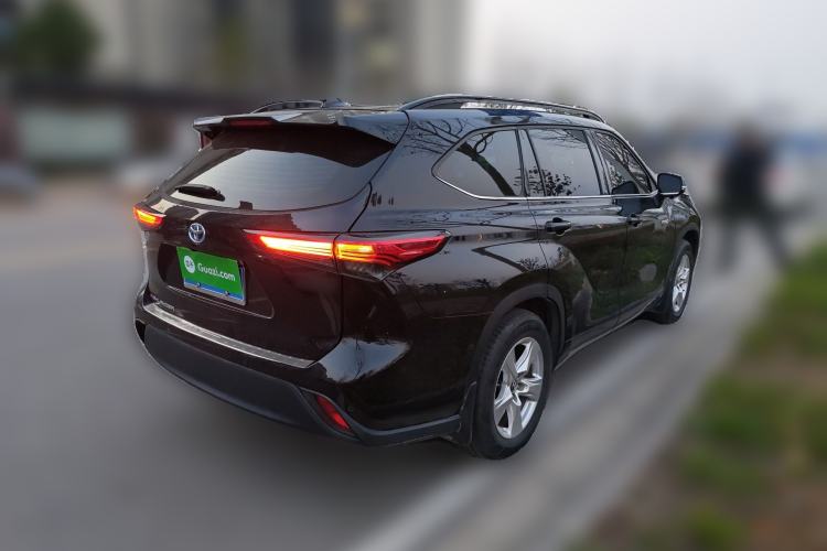 Used Toyota Highlander 2022 Dual-Engine 2.5L Two-Wheel Drive Elite Edition 7-Seater
