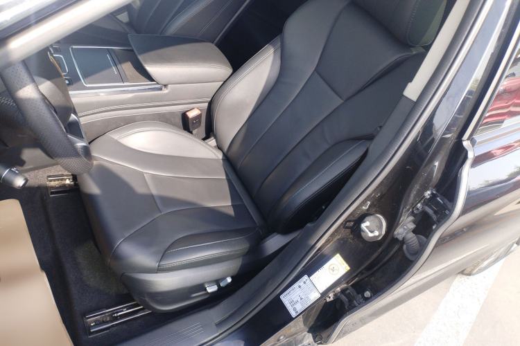 Used Hongqi H5 2020 1.8T Automatic ZhiLian QiYun Edition Left Front Seat