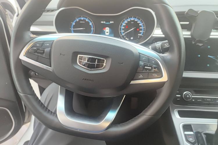 Used Geely Auto Emgrand 2019 Leading Edition 1.5L CVT Luxury Model China VI Standard
