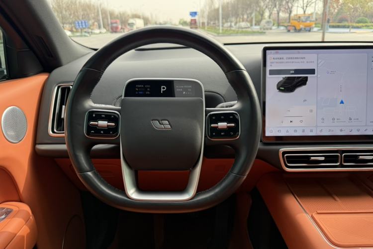 Used Li Auto L8 2023 Pro Model
