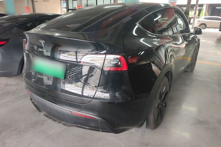 Used Tesla Model Y 2023 Rear-Wheel-Drive Version

