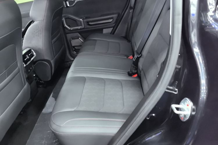 Used JETOUR Traveler 2023 1.5T Two-Wheel Drive Discovery PRO Left Rear Seat