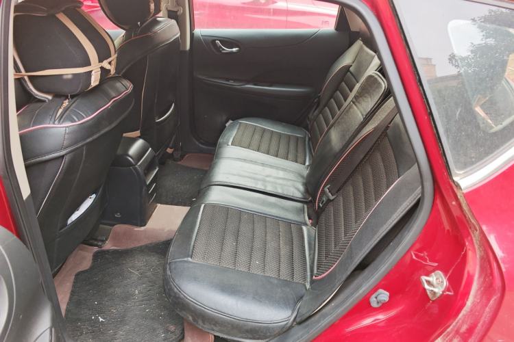 Used Nissan Tiida 2014 1.6L Manual Comfort Model
