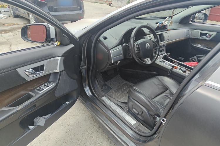 Used Jaguar XF 2013 XF 3.0 SC Prestige Edition Driver Seat