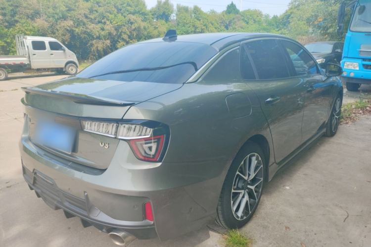 Used Lynk & Co 03 2022 1.5TD DCT JingPro Rear Right 45 Deg