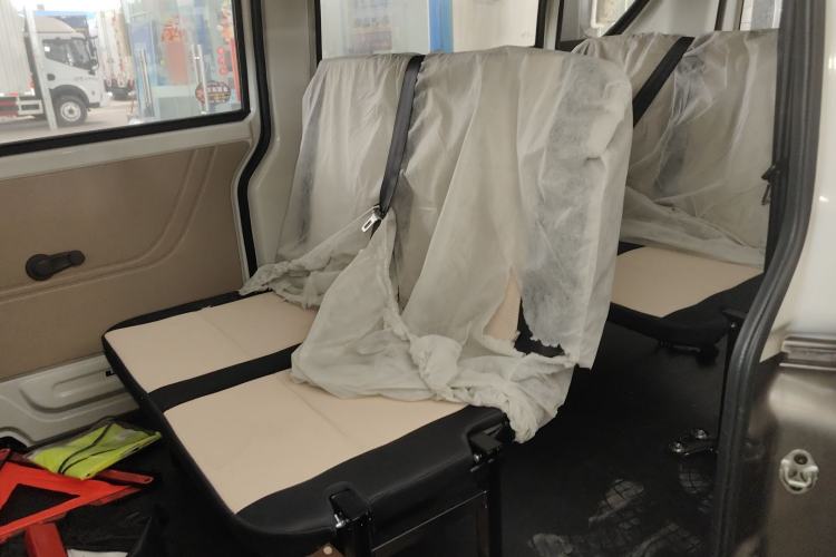 Used CHANGAN KUAYUE Xing V7 EV 2025 Model, 316km Luxury Version, 6-seater, Double Doors, 50.38kWh Left Rear Seat