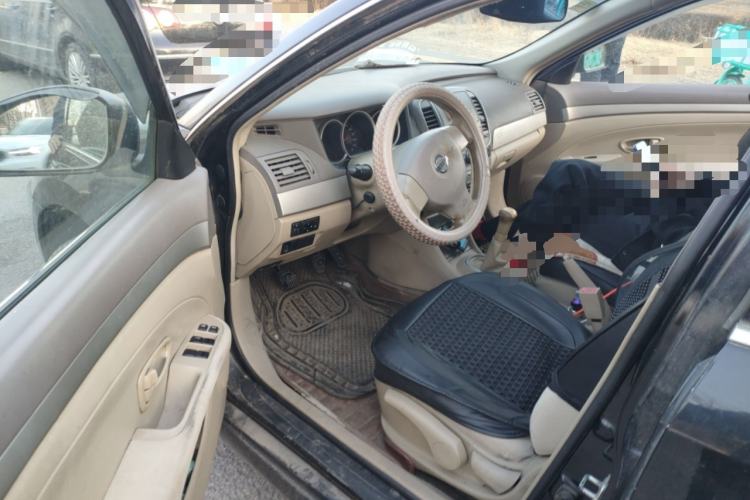 Used Nissan Sylphy 2012 Classic 1.6XE Manual Comfort Edition Driver Seat