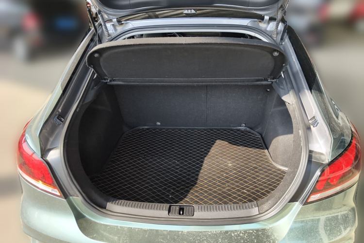 Used MG 6 2017 20T Automatic Trophy Prestige Internet Edition China V Standard Trunk