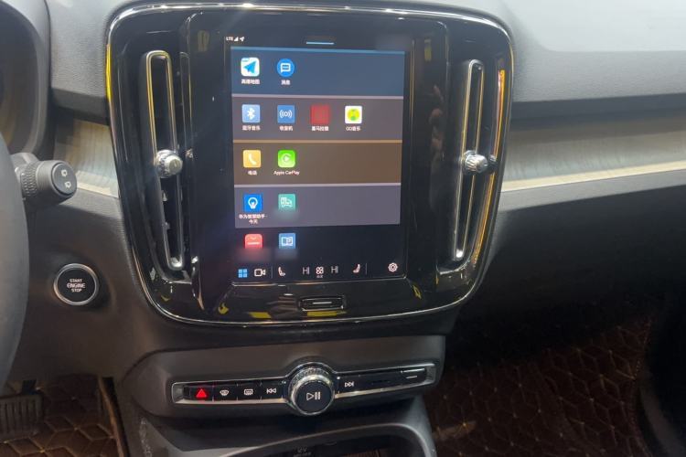 Used Volvo XC40 2023 B4 4x4 Smart Luxury Edition
