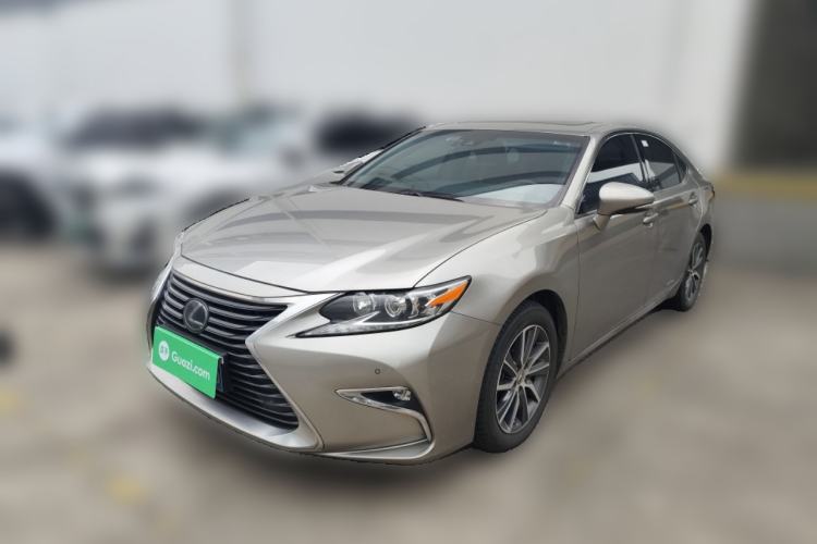 Used Lexus ES 2017 300h Mark Levinson Comfort Edition