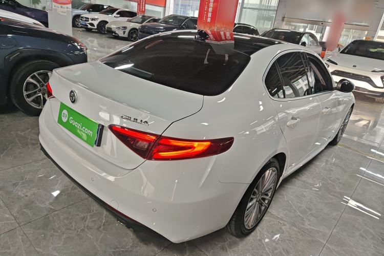 Used Alfa Romeo Giulia 2017 2.0T 280HP Luxury Edition