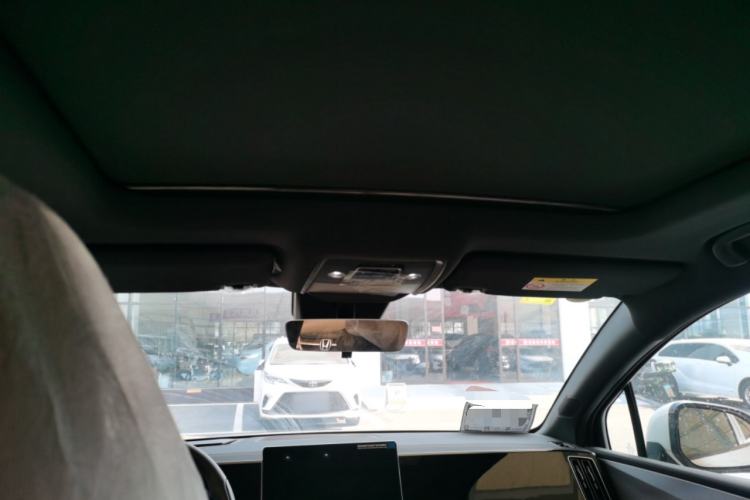 Used BYD Song L DM-i 2024 112 km Leading Edition